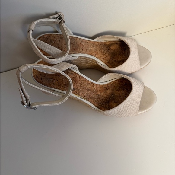 Gianni Bini Cream Wedge Sandals with Ankle Strap size 11 - Picture 3 of 5